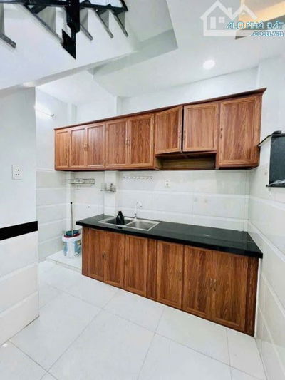 Duy Nhất Căn Nhà Đẹp 2 Tầng, Gần Chợ Phạm Văn Hai, Tân Bình - SHR - 3 Tỷ 270/ 52m2/ Hẻm XH