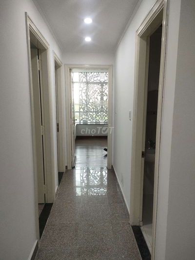 Em cân bán căn hộ góc wiu cầu cần thơ và công viên tây đô