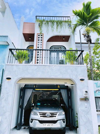 Bán nhà 100m2 DX-065, Định Hòa, Tp. Thủ Dầu Một, nhỉnh 2 tỷ