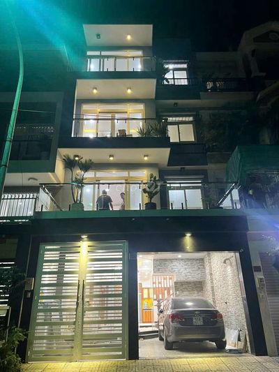 Cho thuê nhà mới đẹp 6 x 15 có 5pn 5wc sân thượng