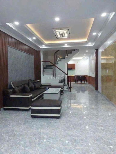 cho thuê nhà 3/2 Q10, gần LH.Phong-rạp hát Hoà bình. có 5PN - 4x16