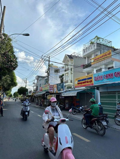Nhà SHR 200m2 Đúc 2 lầu Mặt tiền Nguyễn Thị Đặng Sát cụm Trường Học