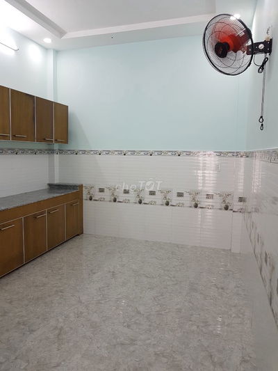 Cho Thuê nhà nguyên căn Ngang 3.5m, dài 13 mét, 1 trệt - 1 lầu