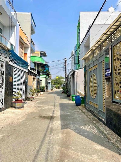 Đất 5x19, 94m2, hẻm oto, giá 45tr/m2, cách UBND P. Long Trường 600m