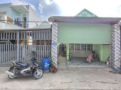 Nhà phố + 2 phòng trọ phía sau gần ngã tư Chiêu Liêu, p. Tân Đông Hiệp