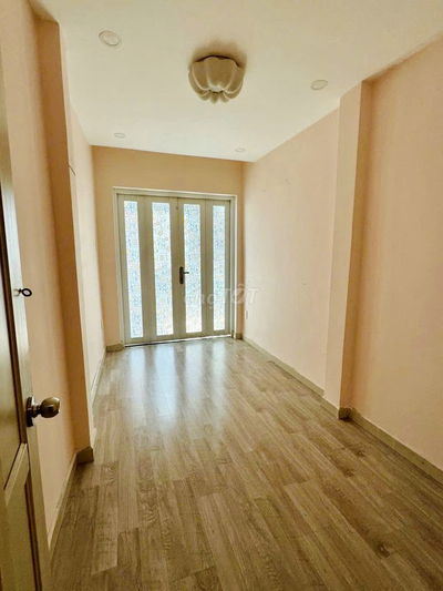 Mình chính chủ cần cho thuê nhà 1 xẹt ở Q1, 3PN, 2WC