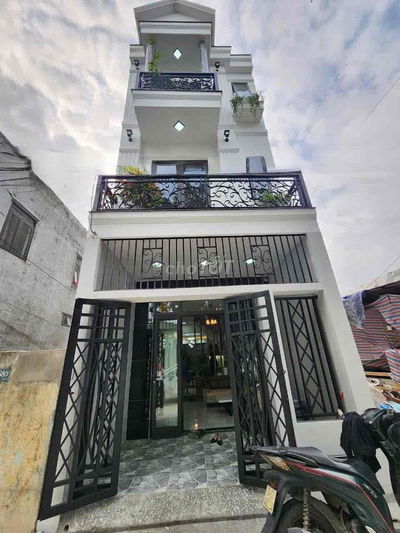 Nhà Tân Cổ Điển 3 Tầng Tôn Đức Thắng Ngay Đại Học Sư Phạm