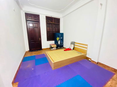 Cho thuê nhà Phố Trạm, Long Biên 60mx4, giá 14 triệu