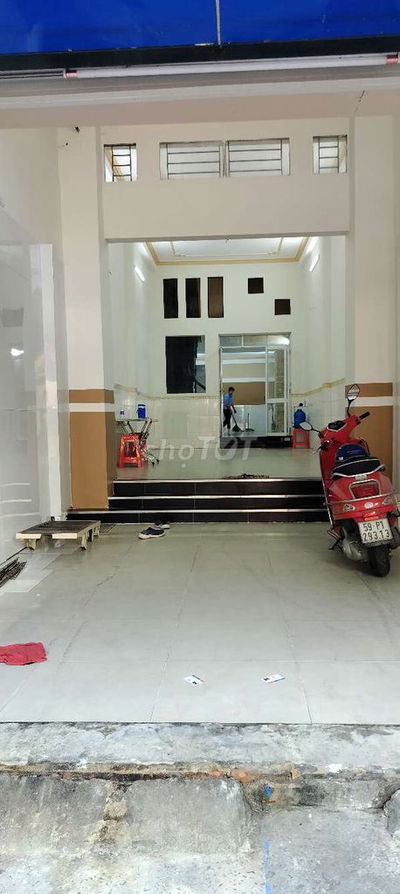 Cho thuê nhà nguyên căn thạch lam(đối diện trường Trung học đồng khởi)