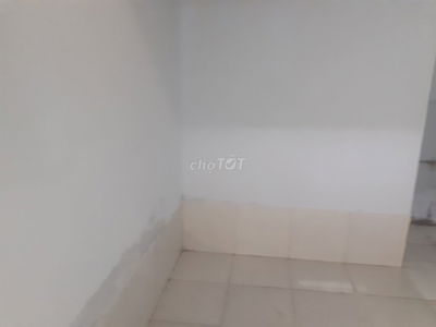 Phòng 25m2,mặt tiền đường An Dương Vương gần chợ cách Võ Văn Kiệt 500m