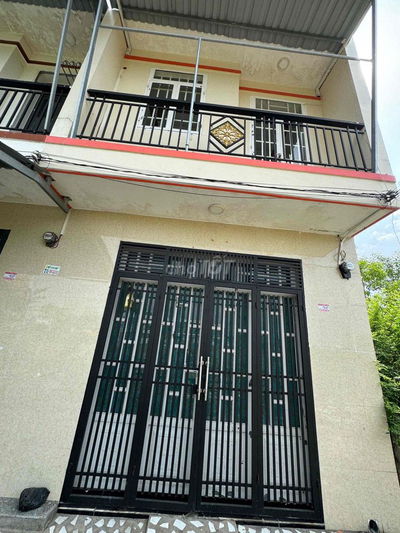 Nhà 1 Lầu 4 x 10m Ngay Ngã Ba Tân Kim - 2PN 2WC Sổ Hồng Riêng Còn Bớt