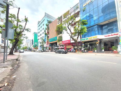 Cao Thắng, 3 Tháng 2, P12, Q10. MTKD, 4*16m. Sẵn dòng tiền