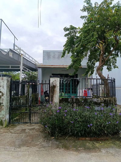 Bán nhà cấp 4, 2 mặt tiền đường rộng 6m đối diện NVH Bình Kỳ 1