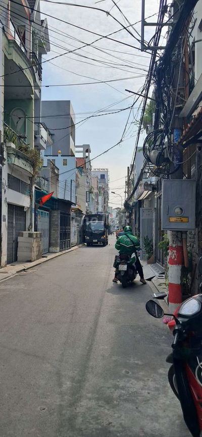 4×14.4PN.3WC.XE HƠI ĐẬU TRƯỚC NHÀ.KHU VỰC AN NINH. YÊN TĨNH.