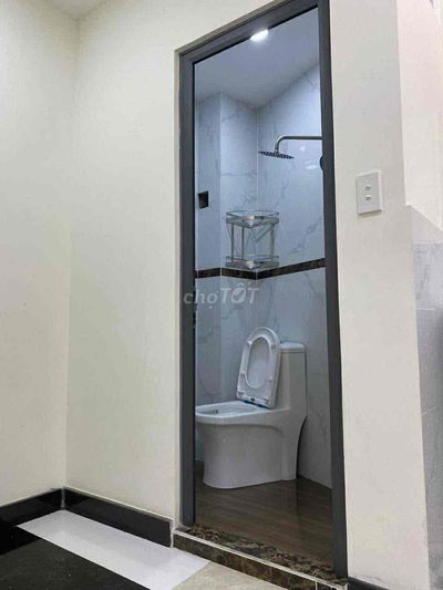 Chính chủ cho thuê nhà đẹp căn góc mát mẻ vào ở ngay