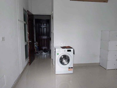 Cho thuê phòng 25m2 - 1pn 1wc - Đường Đoàn Văn Bơ - Quận 4