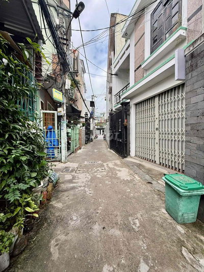 BÁN NHÀ GÁC LỬNG KIỆT HẢI PHÒNG - 3 NGỦ 2 WC - ĐT VỢT NHANH Ạ