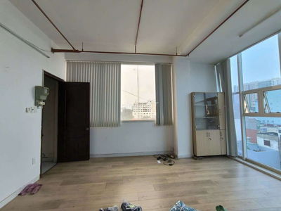 Văn phòng Lê Văn Sỹ 25m2 giá 5,5 triệu/tháng tòa nhà văn phòng sàn gỗ