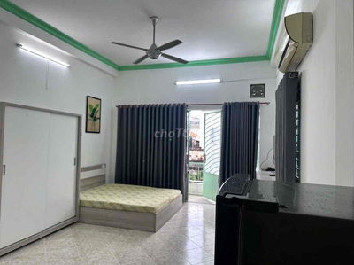 PHÒNG BAN CÔNG NGAY UEH CƠ SỞ B QUẬN 10