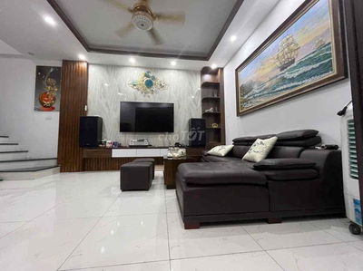 Trả trước 1,3 tỷ có nhà 4 tầng 33m2 fuld nội thất giáp biên giang-hđ