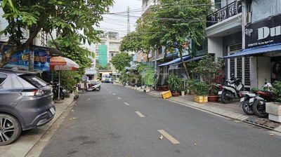 BÁN NHÀ MẶT TIỀN, 70m2, 4 TẦNG, HỒ THÀNH BIÊN PHƯỜNG 4 QUẬN 8