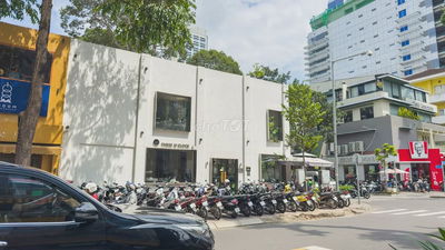 🏢 CHO THUÊ NHÀ MẶT TIỀN NGUYỄN CHÍ THANH – QUẬN 5 GẦN VÒNG XOAY