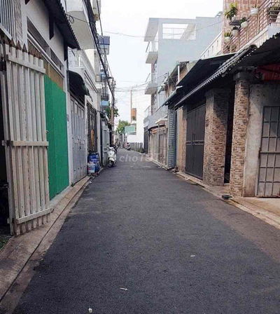 cho thuê nhà nguyên căn, 1/ đường nhựa ôtô, ưu tien cho thuê gia đình