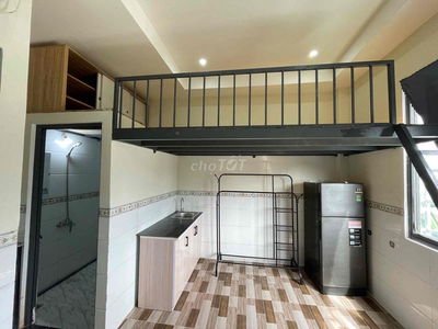 GÁC CÓ CỬA SỔ ĐẦY ĐỦ NỘI THẤT, GẦN NGÃ TƯ THỦ ĐỨC & UTC2, HUTECH, SPKT