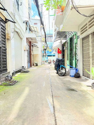 Bán nhà HXH Cmt8 Q10 27m2 Trệt 2 lầu giá 5 tỷ 5 TL.