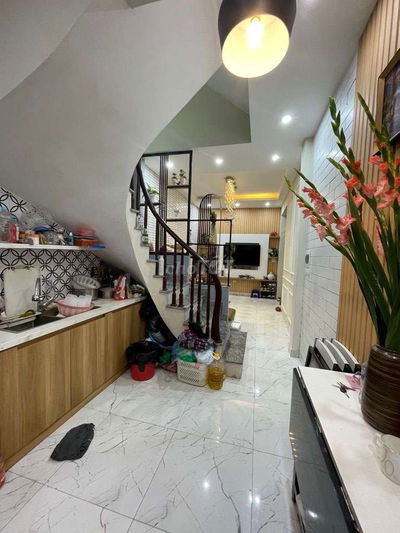 CHÍNH CHỦ GỬI BÁN NHÀ NHỎ XINH – PHỐ BỒ ĐỀ, LONG BIÊN

Căn nhà vị trí