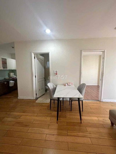 Cho thuê căn hộ Carina plaza giá 8tr có đầy đủ nội thất