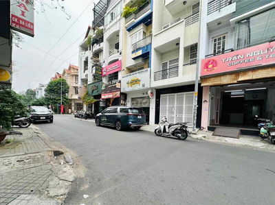 MẶT TIỀN HOA SỮA (PHAN XÍCH LONG) PHÚ NHUẬN 4x16m, 4 tầng 22 tỷ