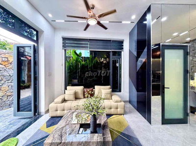 NHÀ KIỆT ĐƯỜNG ĐIỆN BIÊN PHỦ 3 TẦNG KIÊN CỐ