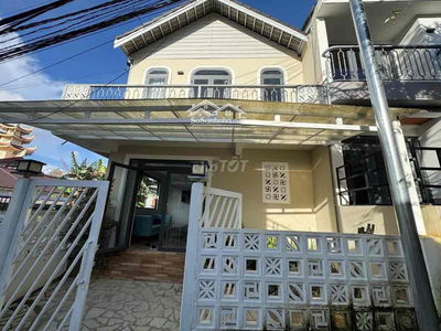 Bán Lỗ 60% nhà view đẹp đường ô tô thành phố Đà lạt