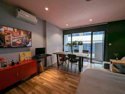 🚀 5 PHÚT Q1! STUDIO ĐẸP – BAN CÔNG THOÁNG – FULL NỘI THẤT