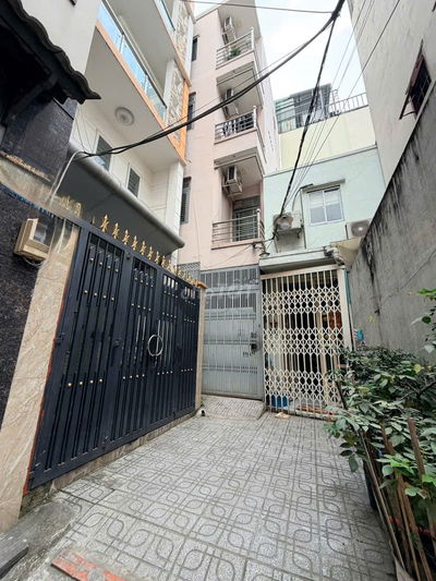 NHÀ CÓ SẴN DÒNG TIỀN - KẾ BÊN QUẬN 4 - 5X11 - NHỈNH 6,3 TỶ