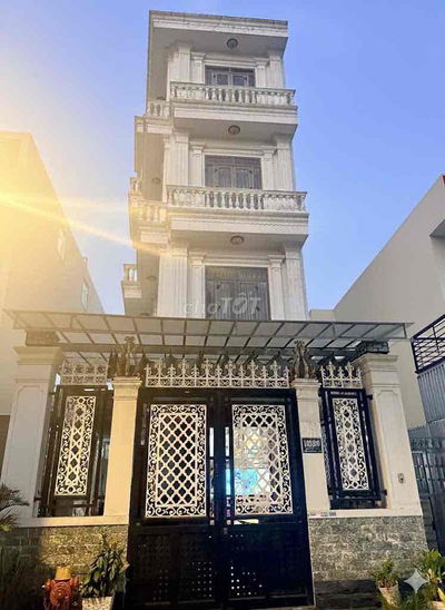 🏠 BÁN NHÀ 2 MẶT TIỀN – 4 LẦU – GẦN TRUNG TÂM QUẬN – VỊ TRÍ SIÊU ĐẸP!