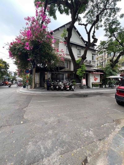 Mặt tiền đường 12m CX Bắc Hải Q10 4 tầng chỉ 18.7T oto đậu trong nhà