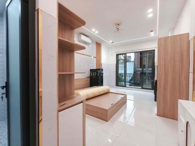 PHÒNG STUDIO FULL NỘI THẤT BAN CÔNG SIÊU XINH NGAY ETOWN