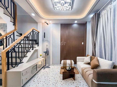 Nhà đẹp 2 tầng ,xe hơi  đỗ cửa đường Trần Khắc Chân 35m2_5,35 tỉ TL