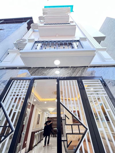 Bán Nhà Dòng Tiền - Võ Chí Công - Cầu Giấy - 60m - 8 Phòng - 14 Tỷ