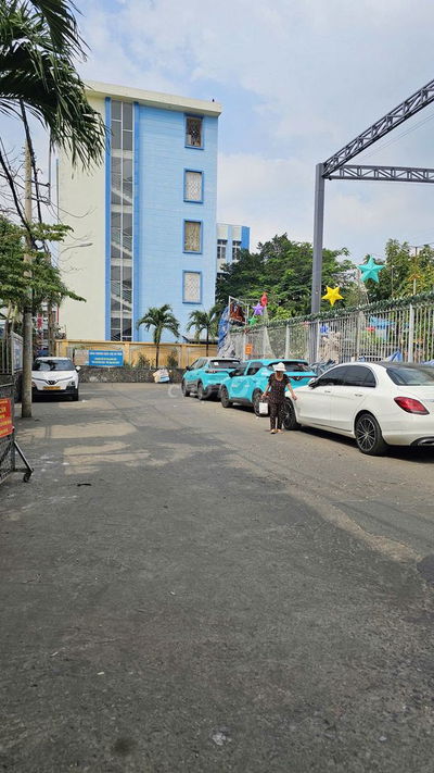 SÁT MẶT TIỀN HUỲNH TẤN PHÁT TÂN MỸ Q7  NHÀ MỚI XÂY  ĐÚC BÊ TÔNG