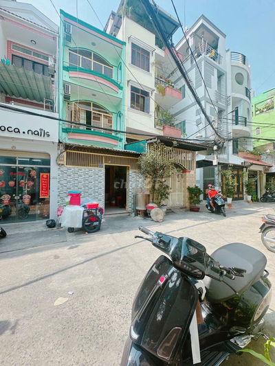 Nhà 3 tầng xe hơi quay đầu  377/17 Nguyễn Tri Phương, P.5 Q.10 7,1 tỷ