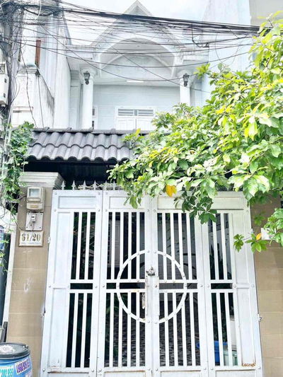 Nhà rẻ tp hồ chí minh sổ hồng riêng vay vốn 70%