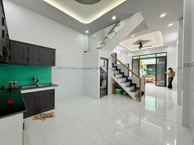 Lê Văn Quới  56m2, 2 tầng, Dt: 4 x 14, Giá: 4.68 tỷ