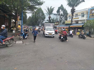 Ngộp ngợp lắm rồi. Giảm sốc 950tbán gấp Từ 8ty còn 7ty050t A/c nhanh a