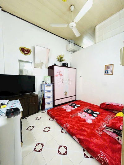 Huỳnh Tấn Phát ,diện tích 63 m2 (6.3 tỷ) hẻm trước nhà 4 m , Đúc BTCT.