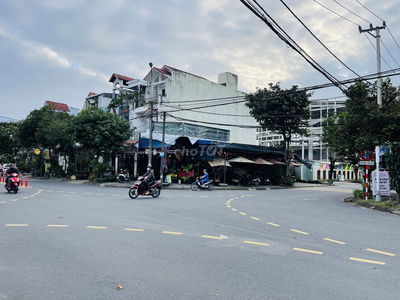 Chính chủ gởi bán lô góc ngã 4 đường 10,5m TRẦN VĂN TRÀ -MẸ THỨ,H.Đông