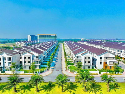 Vốn 3,46 tỷ miễn gốc lãi 12 tháng. Nhà phố 120m2, trục chính KCN VSIP, đối diện ga Trung Mầu Hà nội