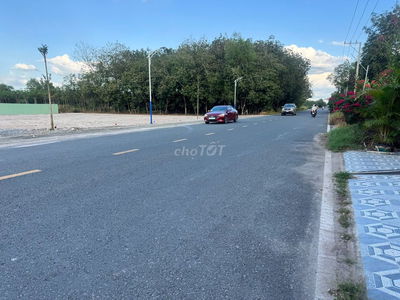 Chủ cần tiền bán lô đất mặt tiền Cao bá quát chơn thành diện tích 250m